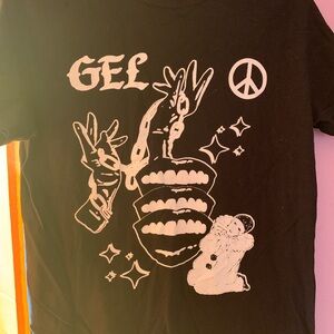 Gel hardcore black tee.